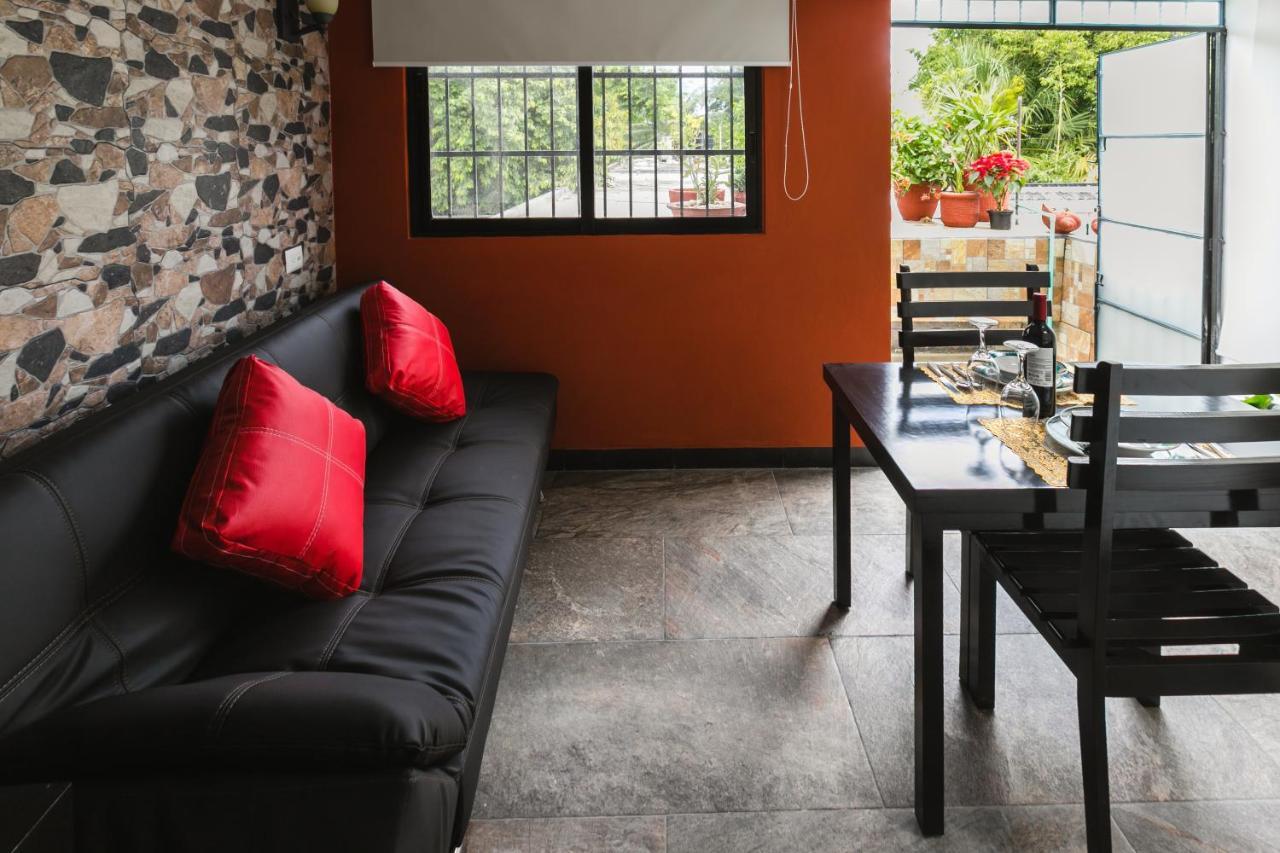 Suite Studio Serviced Apartments ميريدا المظهر الخارجي الصورة